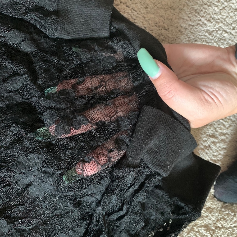Sheer - Picture 3 of 3